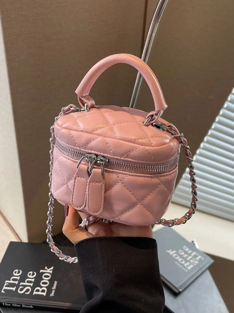 Silver Quilted Chain Shoulder Bag for Women 2024 - Image 5