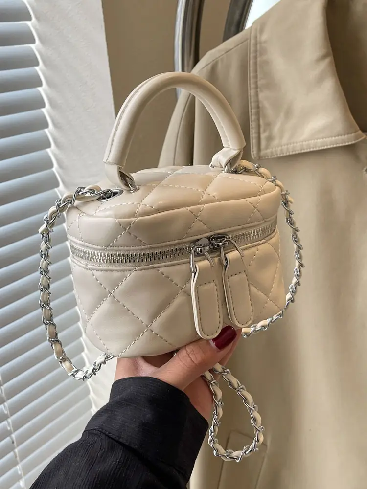 Silver Quilted Chain Shoulder Bag for Women 2024 - Image 7