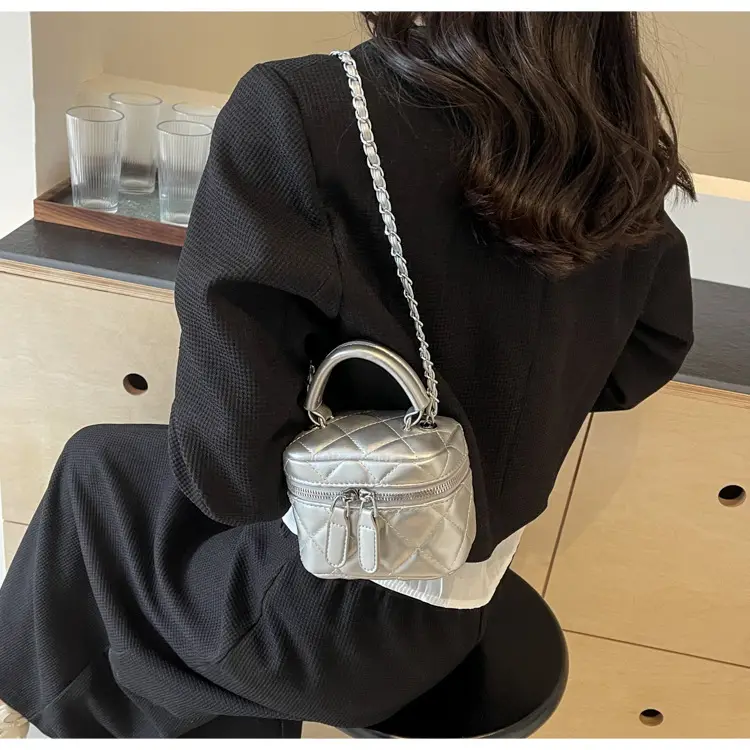 Silver Quilted Chain Shoulder Bag for Women 2024 — feature 16