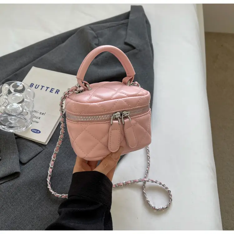 Silver Quilted Chain Shoulder Bag for Women 2024 — feature 26