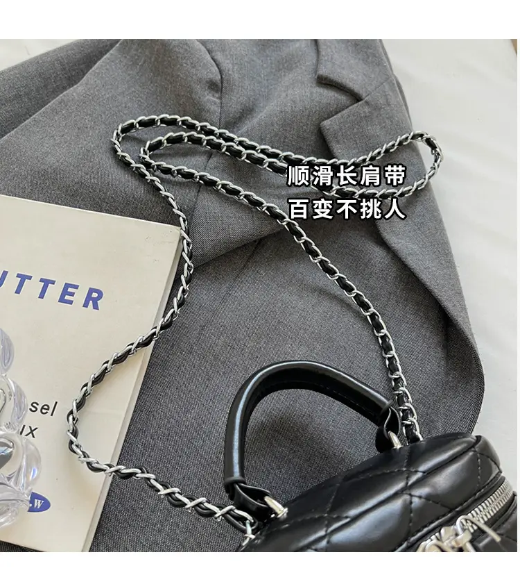Silver Quilted Chain Shoulder Bag for Women 2024 — feature 4