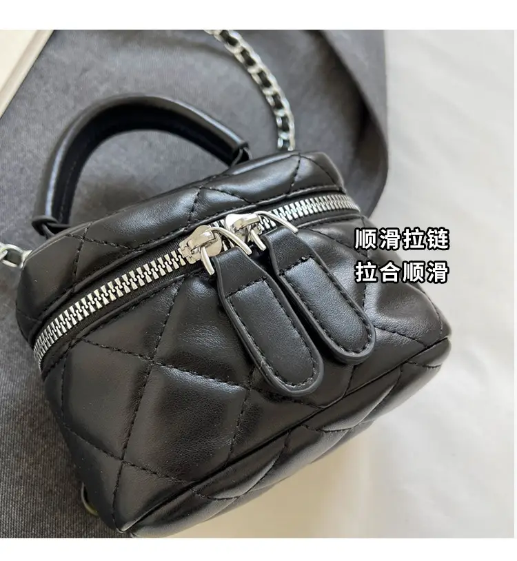 Silver Quilted Chain Shoulder Bag for Women 2024 — feature 5
