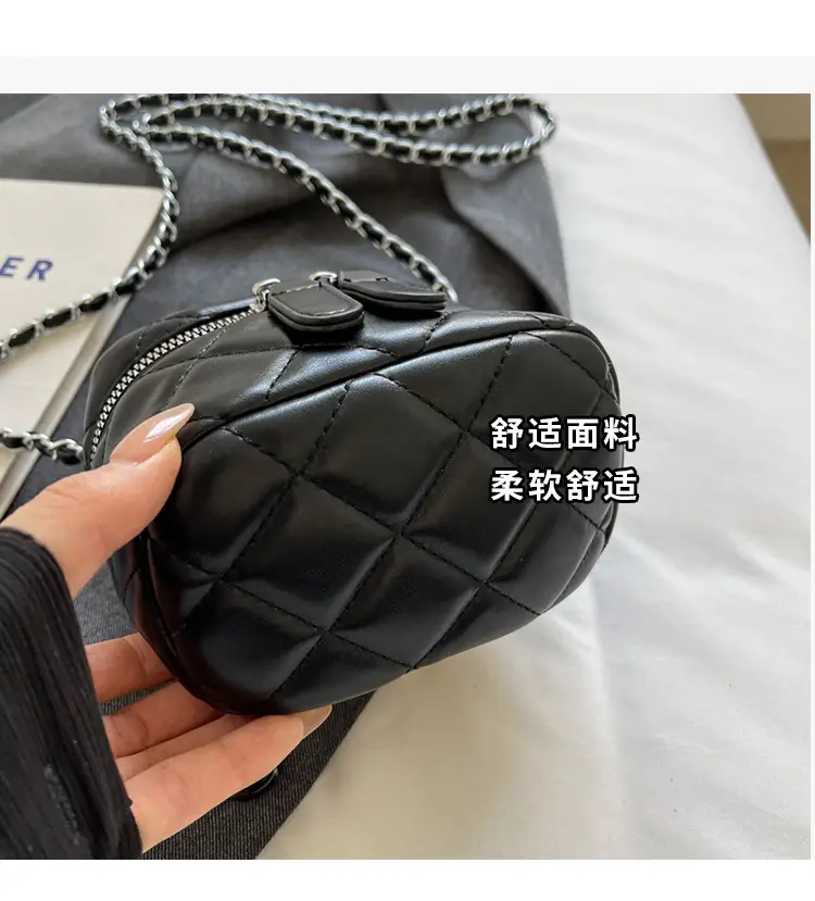 Silver Quilted Chain Shoulder Bag for Women 2024 — feature 7