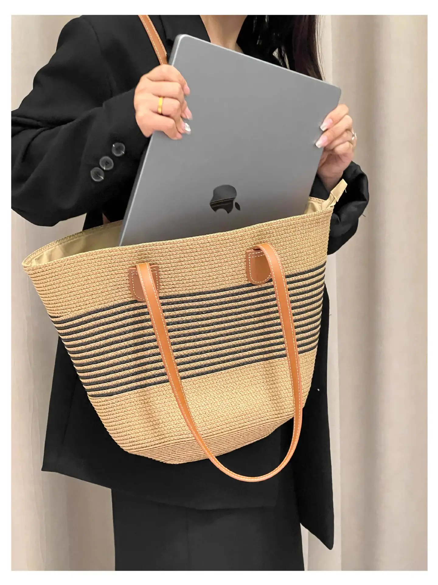 Summer Straw Commuter Bag Large Capacity Beige — feature 11