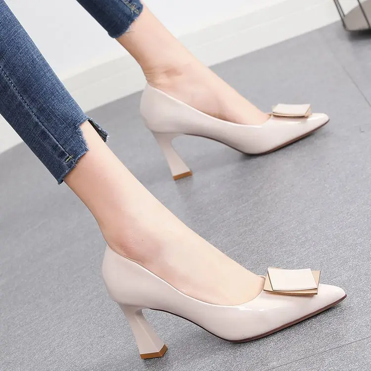 Women's high heels 2024 spring new elegant soft leather non-wear pointed all-match French square buckle small heel shoes