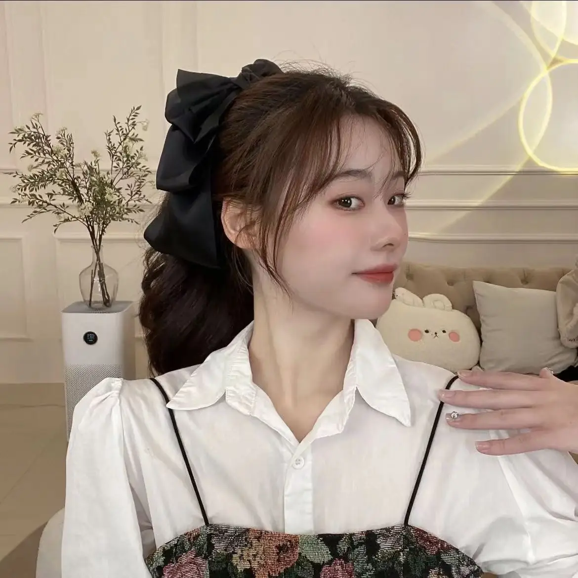 Satin French Bow Hair Clip for Women — feature 3