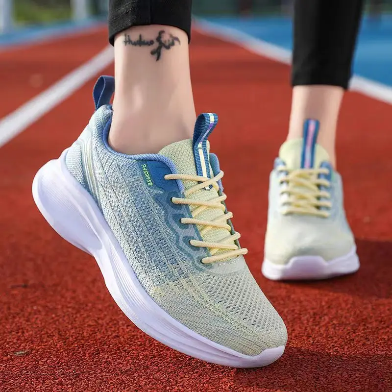 2025 Spring and Summer New Versatile Women's Shoes, Lightweight, Comfortable, Soft-Soled, Soft-Surface Sports and Casual Shoes, Mesh Breathable Running Shoes - Image 2