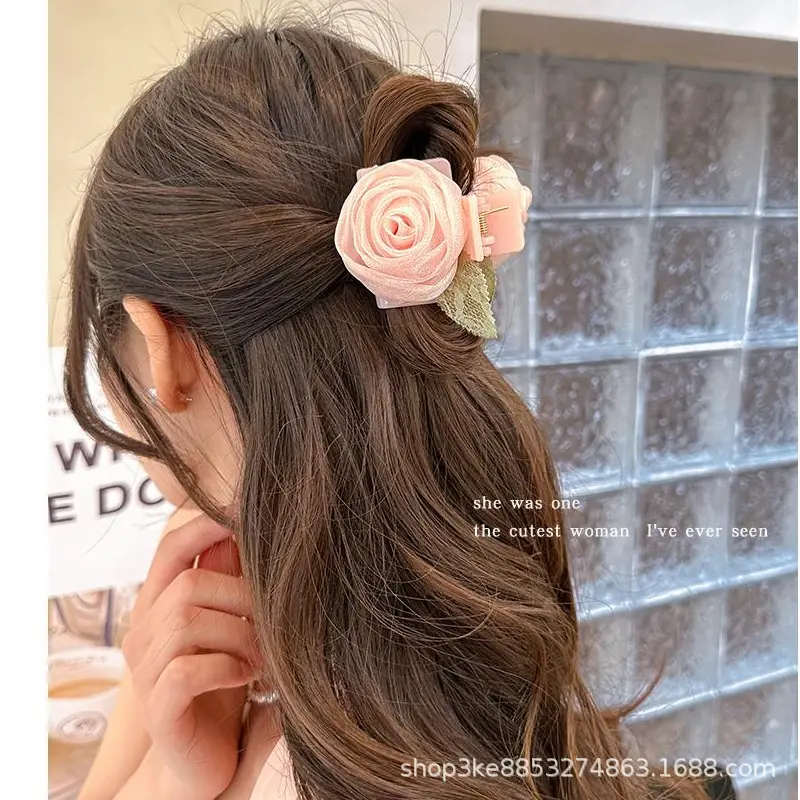 Super Gentle Pink Rose Grab Clip for Girls Spring 2024 — feature 1