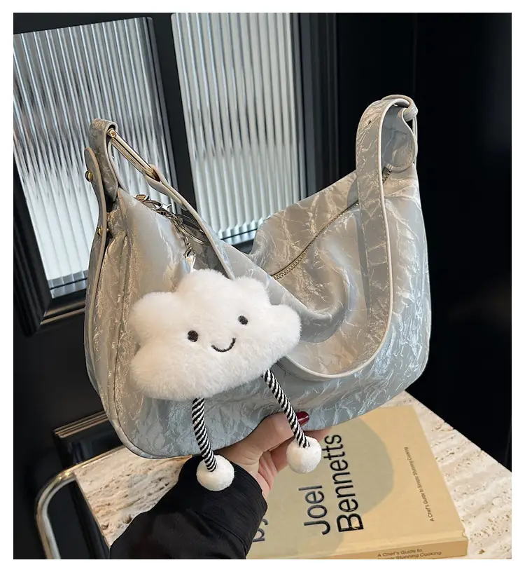 2025 Silver Metallic Shoulder Bag for Women — feature 13