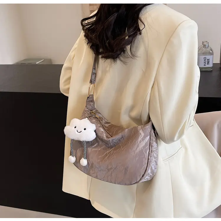 2025 Silver Metallic Shoulder Bag for Women — feature 38