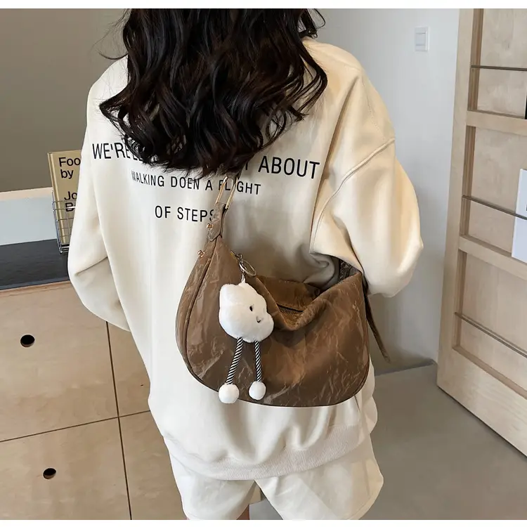2025 Silver Metallic Shoulder Bag for Women — feature 46