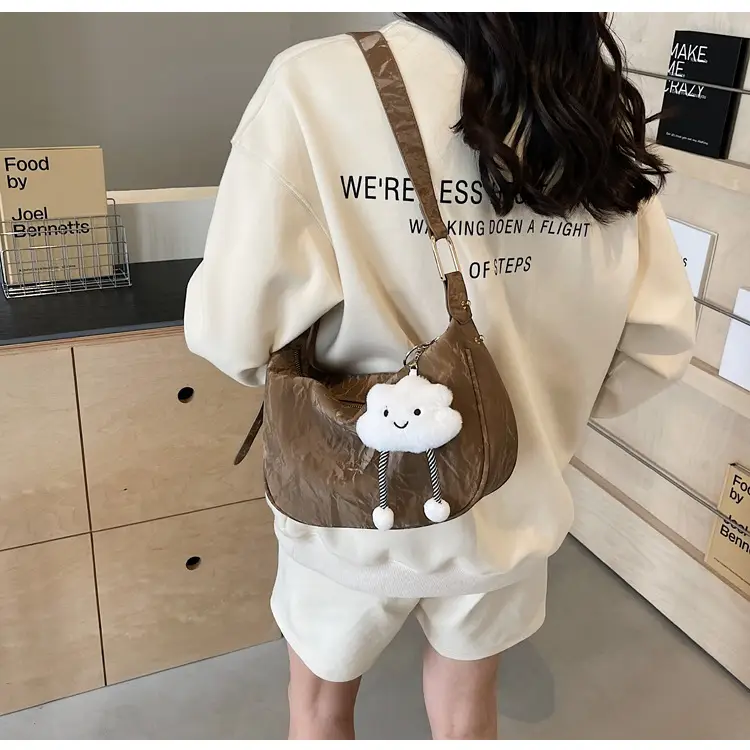 2025 Silver Metallic Shoulder Bag for Women — feature 47