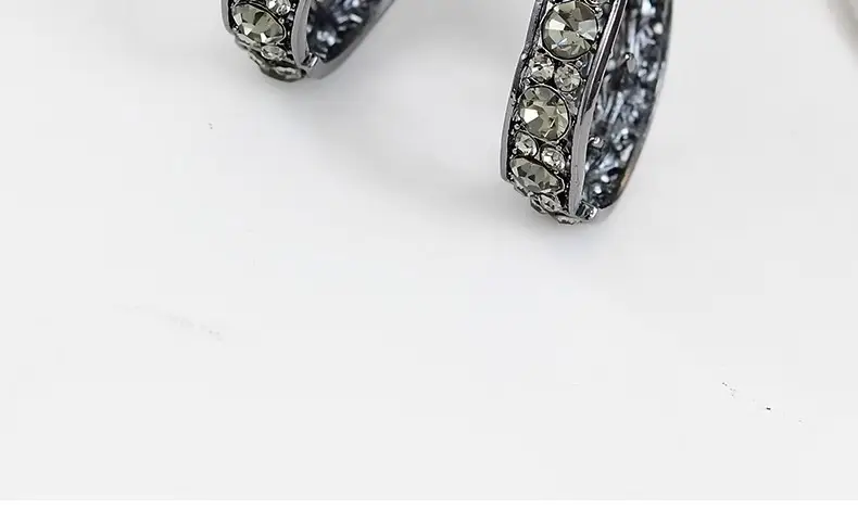 Women's Anti-Collapse Hairpin with Crystal Clasp — feature 6