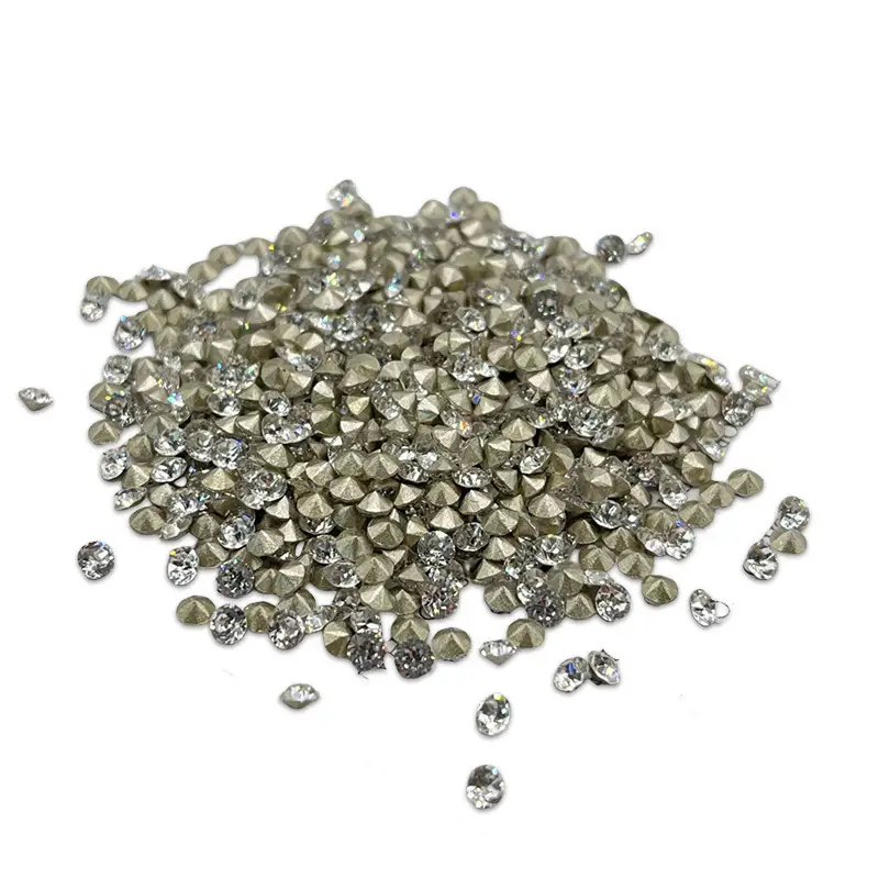 33 Cut Moonlight Silver Rhinestones Wholesale - Image 5
