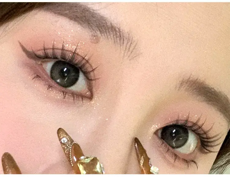 Cute Self-Adhesive False Eyelashes Large Capacity Glue-Free — feature 6