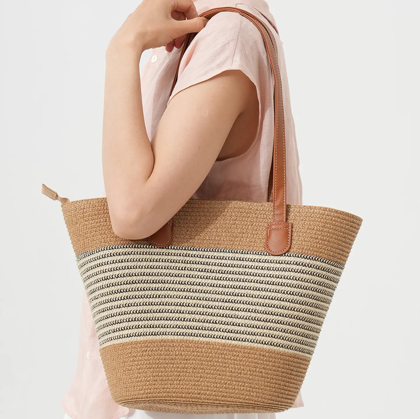 Women's Large Straw Tote Bag with One Shoulder Strap