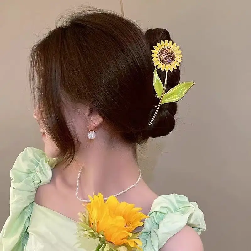 Spring Flower Hairpin for Women Sweet Green Gold — feature 3