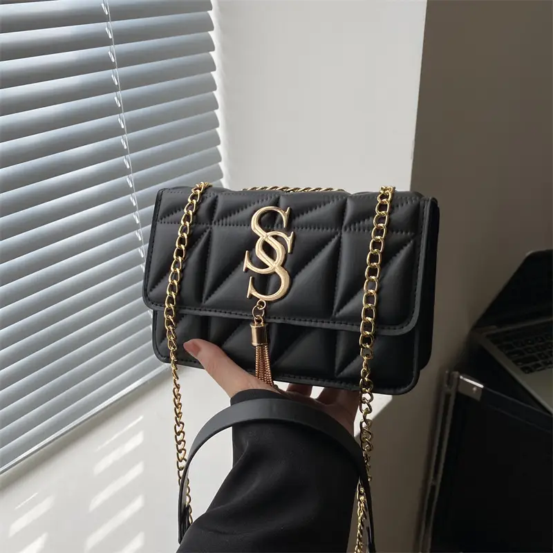 Pink Vintage Chain Crossbody Bag for Women - Image 6