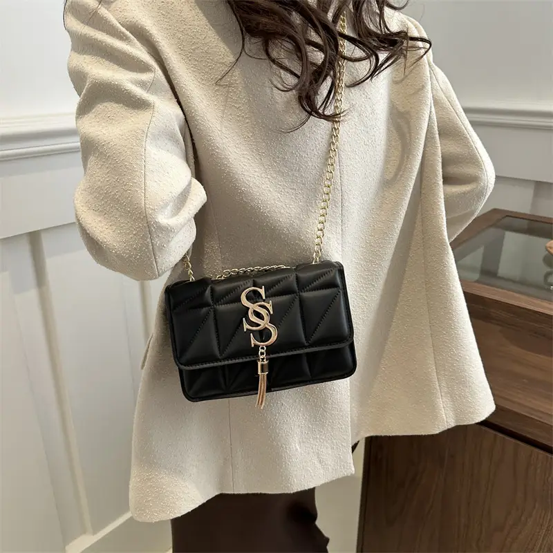 Pink Vintage Chain Crossbody Bag for Women - Image 8