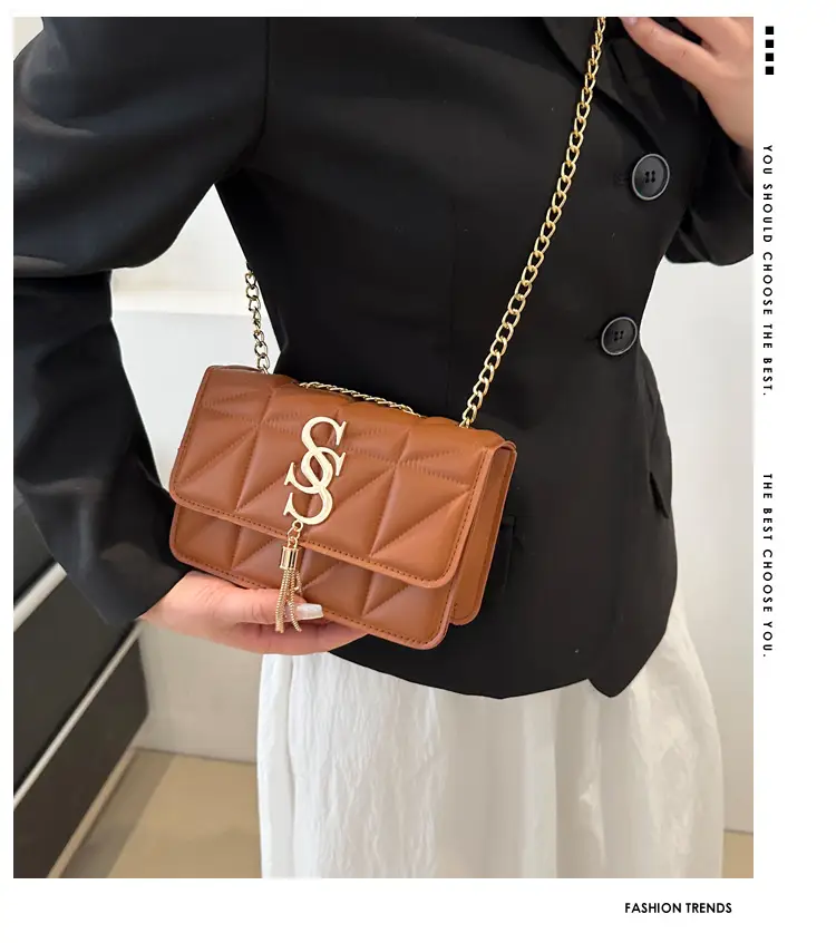 Pink Vintage Chain Crossbody Bag for Women — feature 1