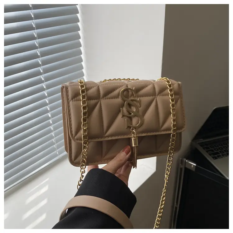 Pink Vintage Chain Crossbody Bag for Women — feature 14