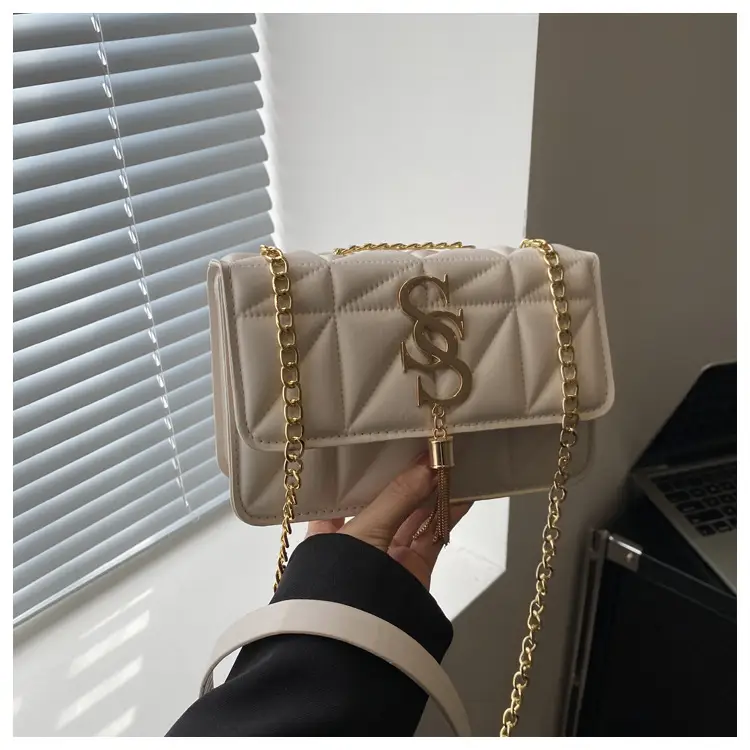 Pink Vintage Chain Crossbody Bag for Women — feature 18
