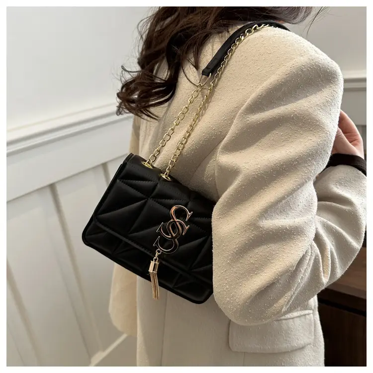 Pink Vintage Chain Crossbody Bag for Women — feature 21