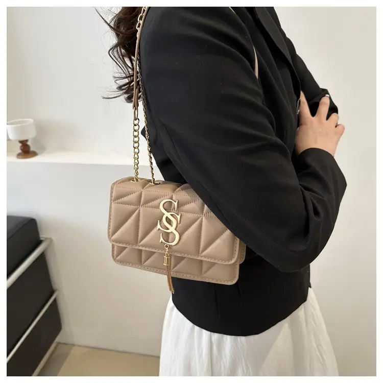 Pink Vintage Chain Crossbody Bag for Women — feature 23