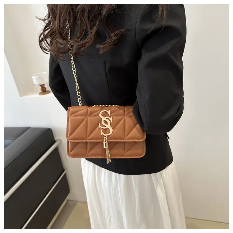 Pink Vintage Chain Crossbody Bag for Women — feature 25