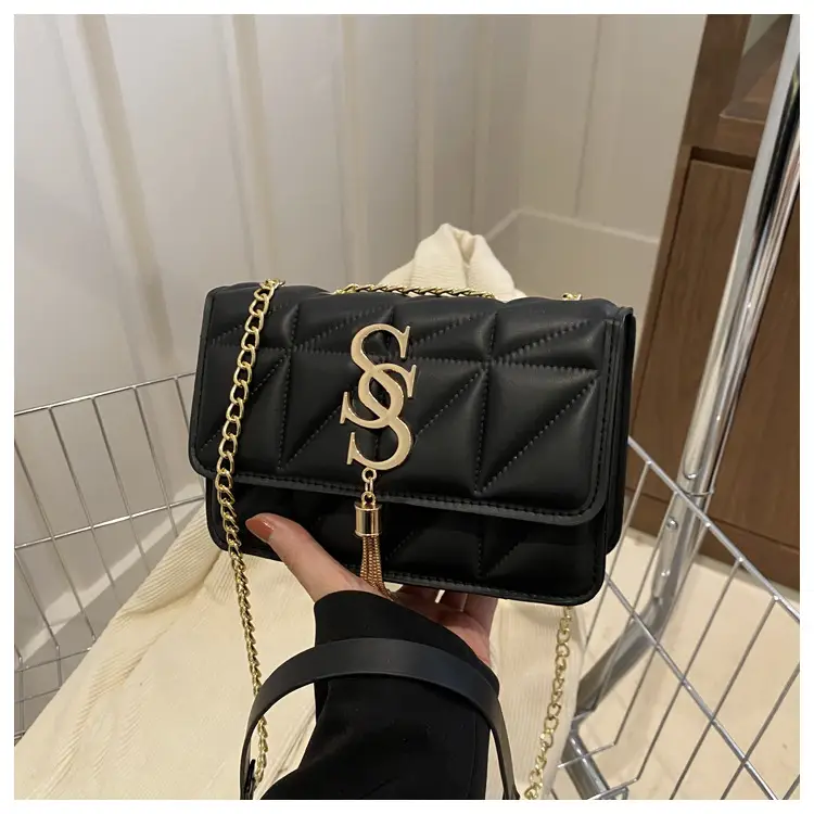Pink Vintage Chain Crossbody Bag for Women - Image 3