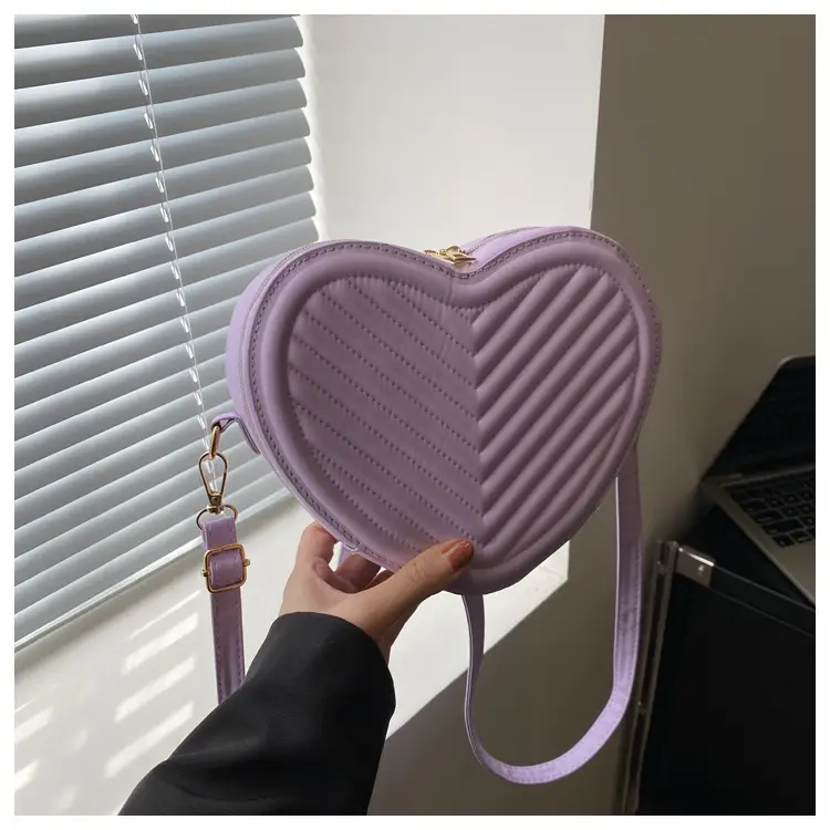 Red Heart-Shaped Shoulder Bag for Women — feature 10