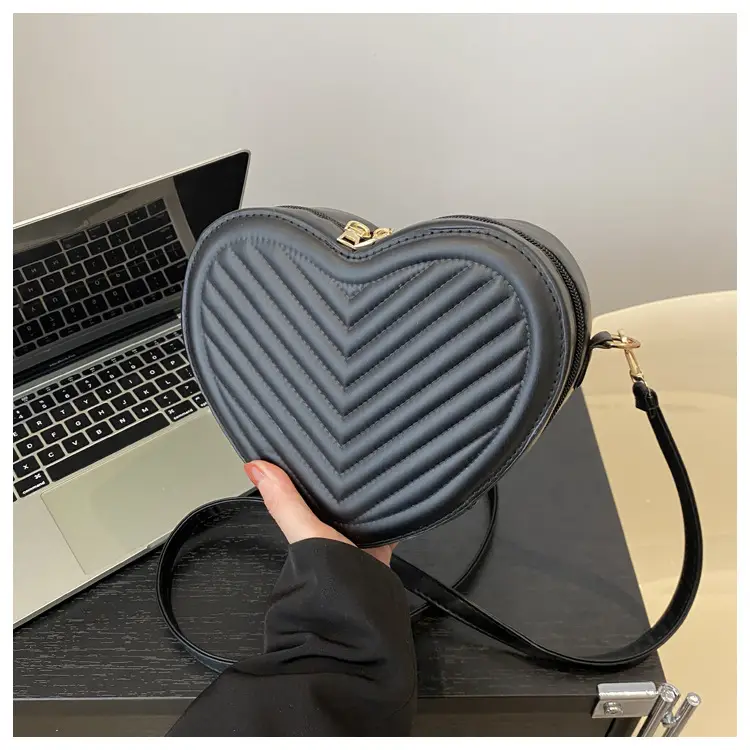Red Heart-Shaped Shoulder Bag for Women — feature 18