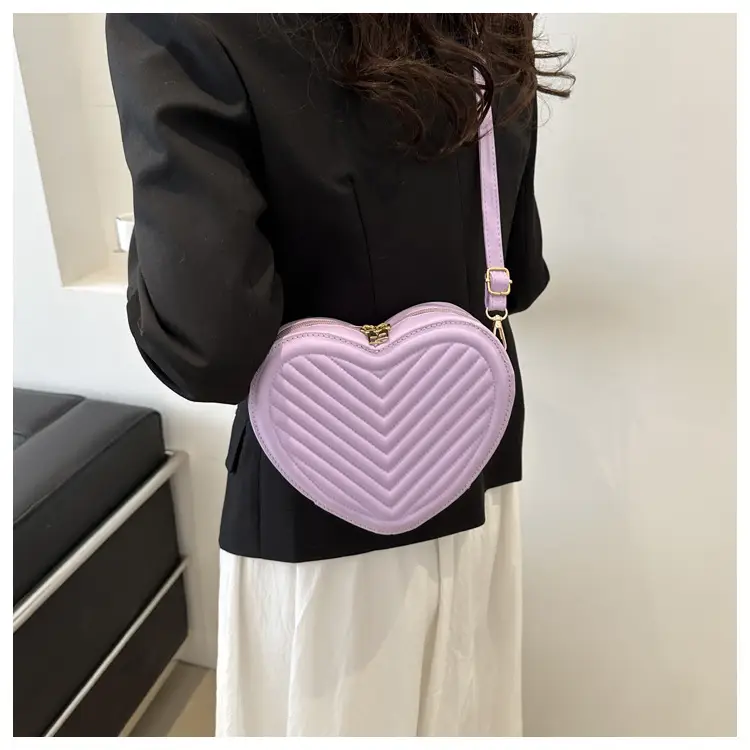 Red Heart-Shaped Shoulder Bag for Women — feature 26