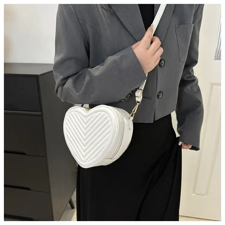 Red Heart-Shaped Shoulder Bag for Women — feature 28