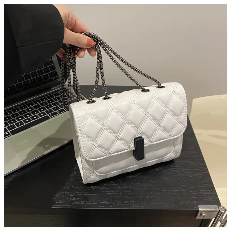 White Rhombic Chain Shoulder Bag for Women — feature 10