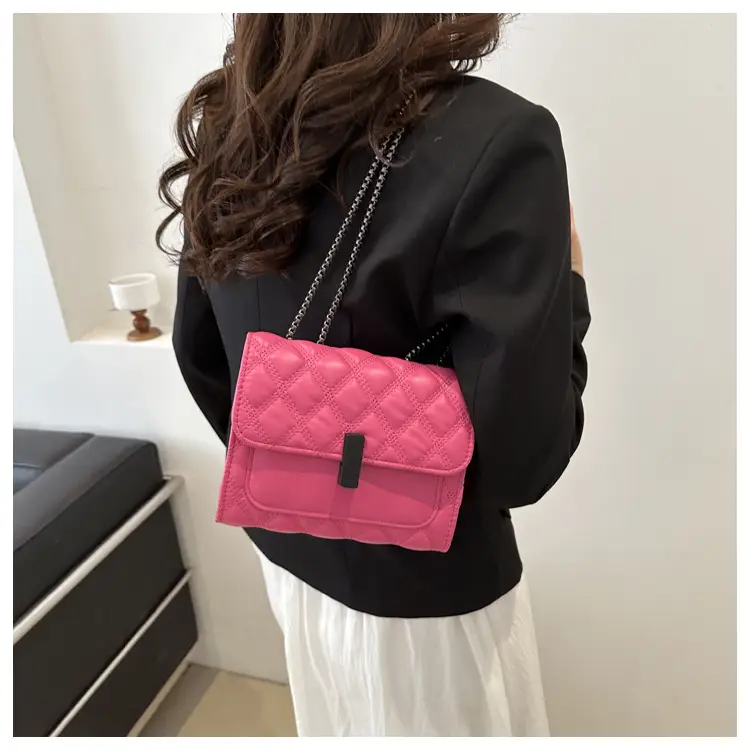 White Rhombic Chain Shoulder Bag for Women — feature 27