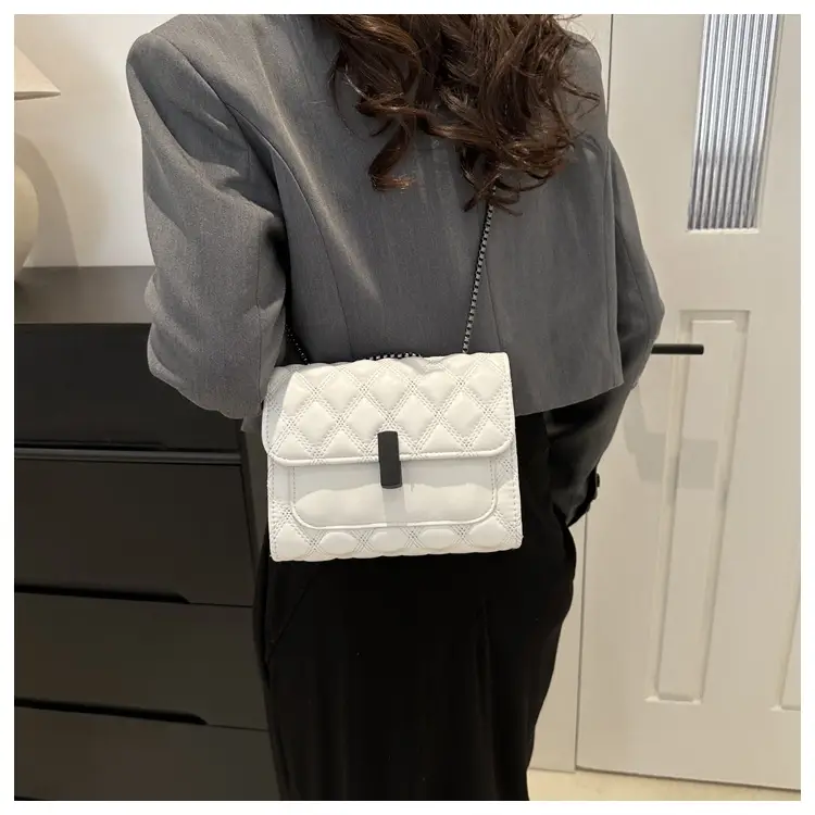 White Rhombic Chain Shoulder Bag for Women — feature 31