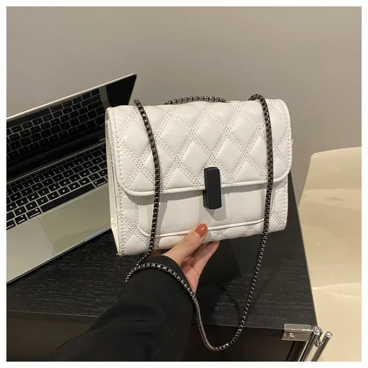 White Rhombic Chain Shoulder Bag for Women — feature 9