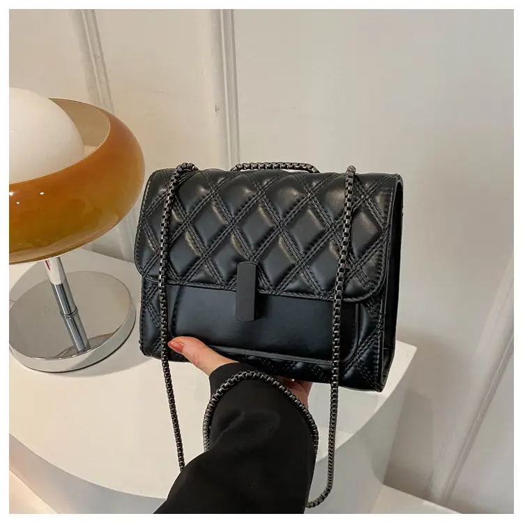 White Rhombic Chain Shoulder Bag for Women