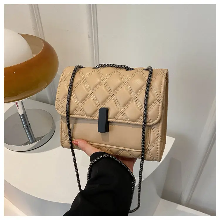 White Rhombic Chain Shoulder Bag for Women