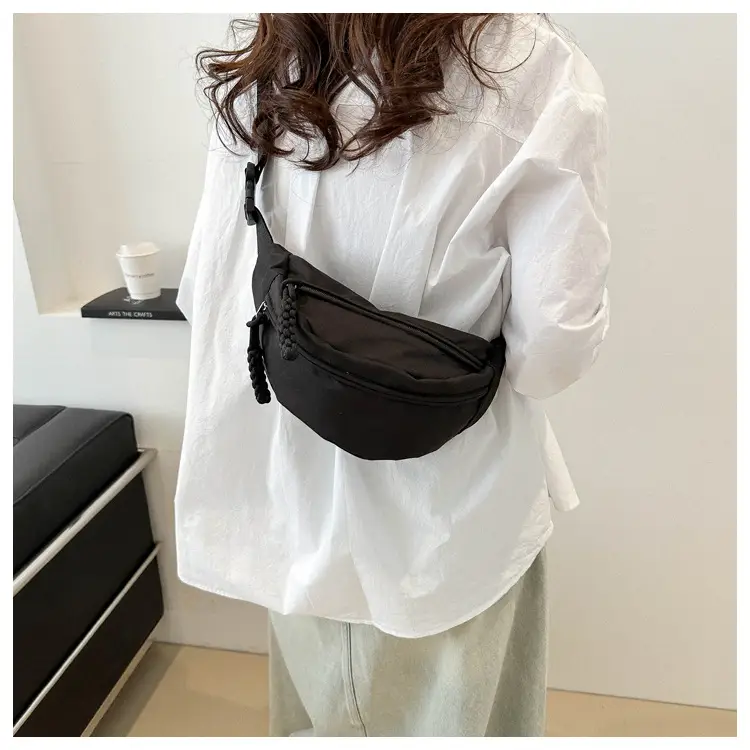 Blue Korean Style Crossbody Bag 2024 Spring — feature 15