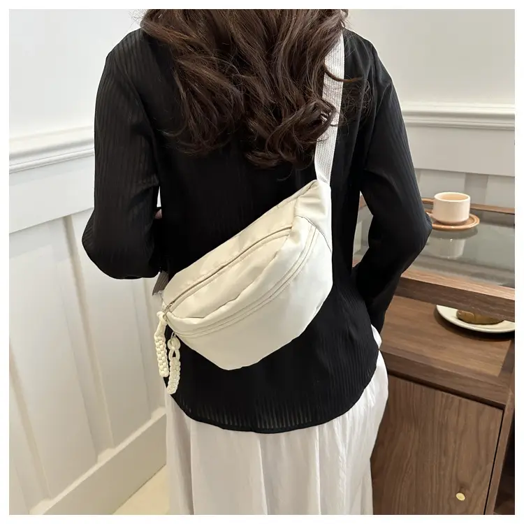 Blue Korean Style Crossbody Bag 2024 Spring — feature 9