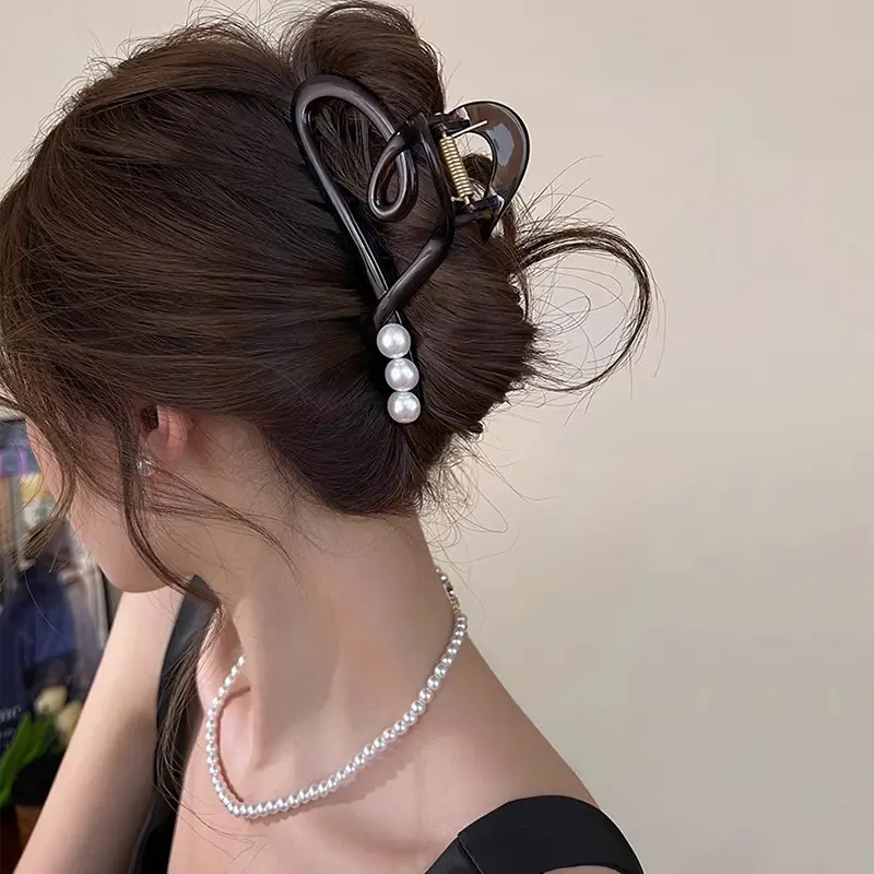 Pearl Hairpin with High Back for Women - Image 4