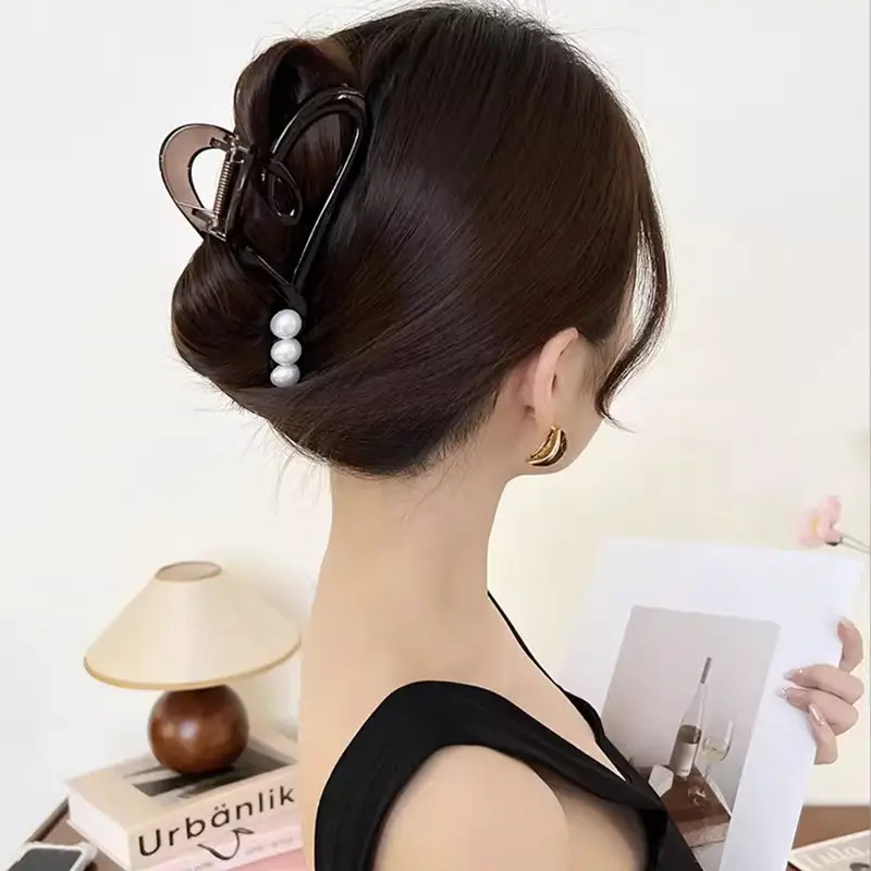 Pearl Hairpin with High Back for Women - Image 5