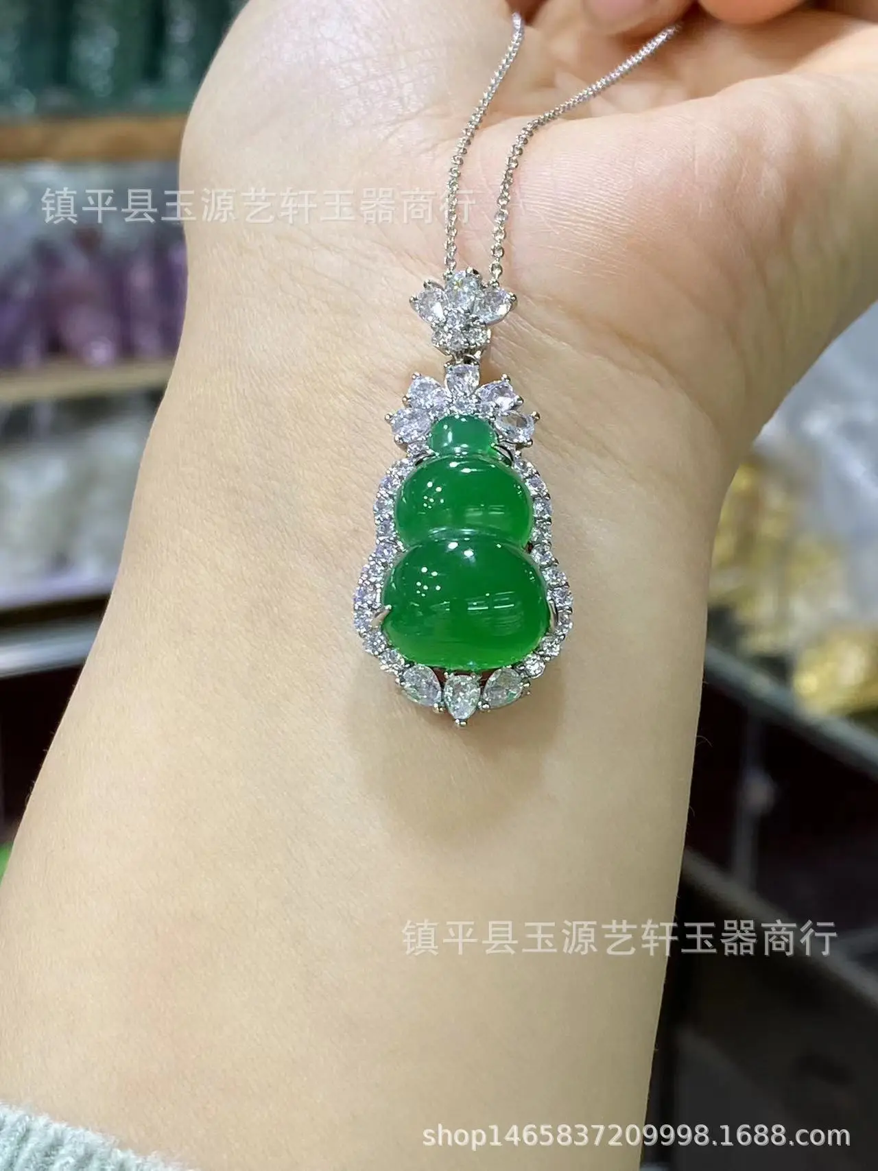 Wholesale Silver Plated Green Gourd Pendant Set — feature 3