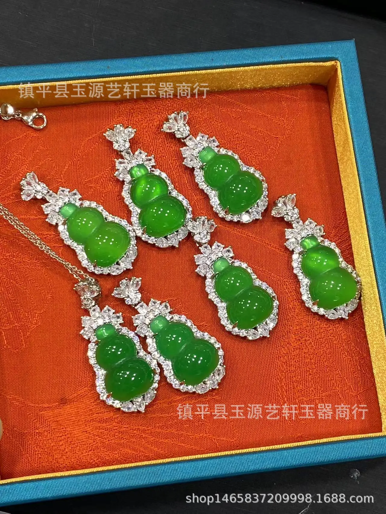 Wholesale Silver Plated Green Gourd Pendant Set — feature 8