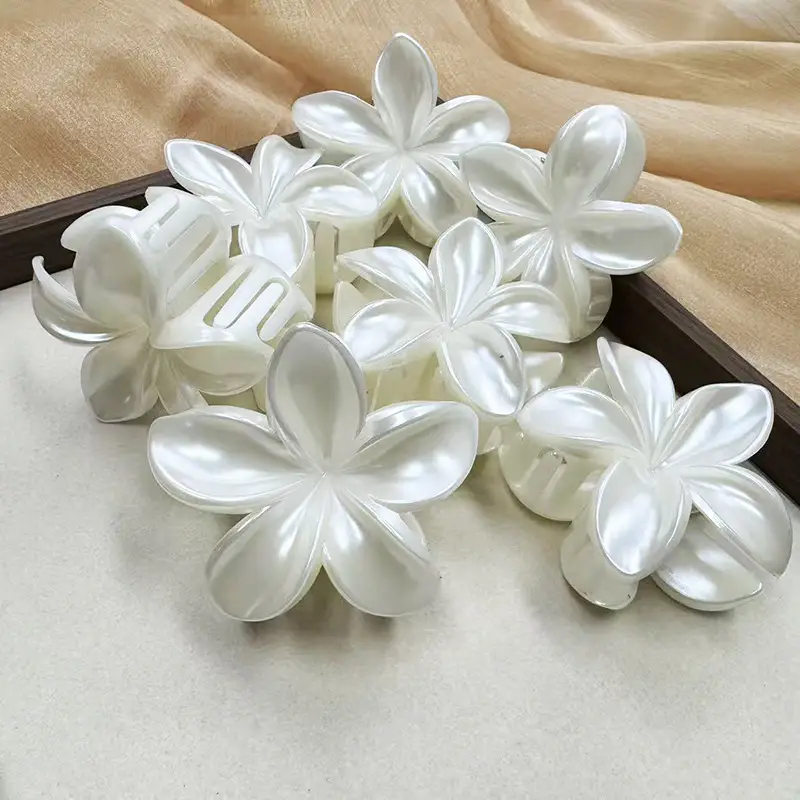 Pearlescent Egg Hairpin Gradient Color Grab Clip — feature 5