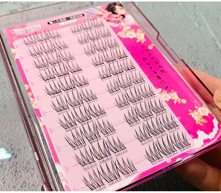 False Eyelashes for Women Glue-Free Self-Adhesive Large Capacity — feature 7