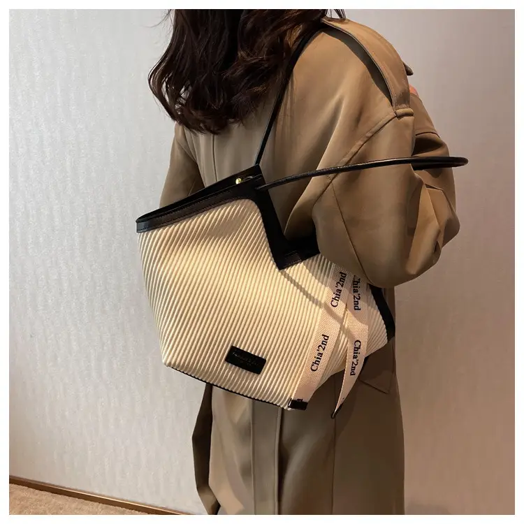 PU Pleated Shoulder Bag Brown Large Capacity — feature 28