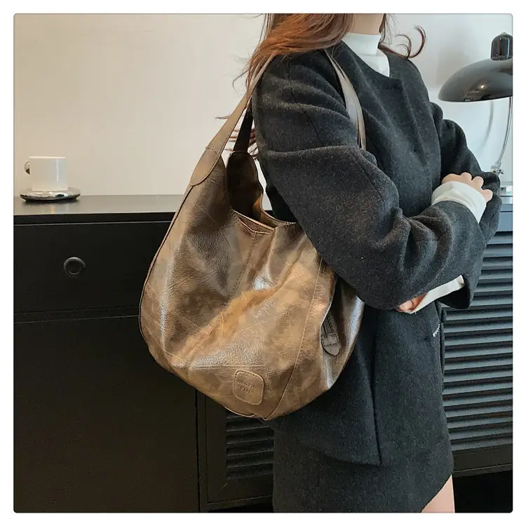 Women's 2024 Retro Leather Tote Bag Large Capacity — feature 16